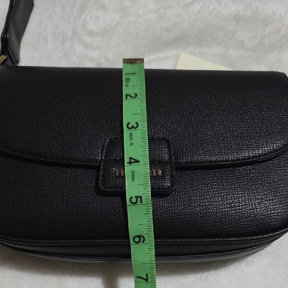 Ted‎ Baker Black Crossbody Bag with Gold Accents - Picture 11 of 12